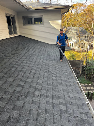  Gutter Cleaning Atlanta | Professional WinClean Plus